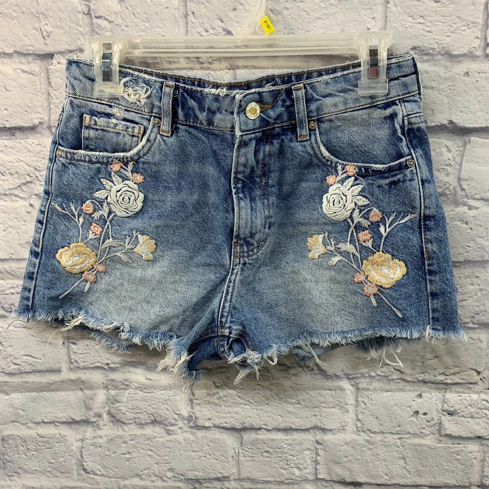 Utica Denim Floral Embroidered High Rise Raw Hem Shorts Size 4